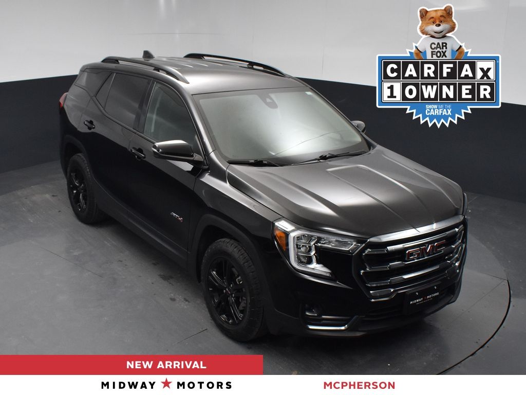 2024 GMC Terrain AT4's photo
