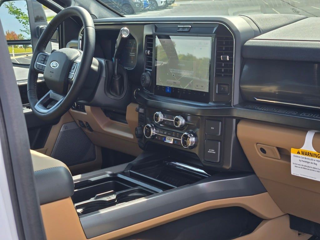 2026 Ford F-350 Lariat photo 7