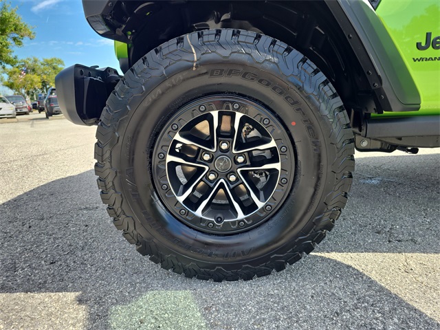 2025 Jeep Wrangler Willys photo 25