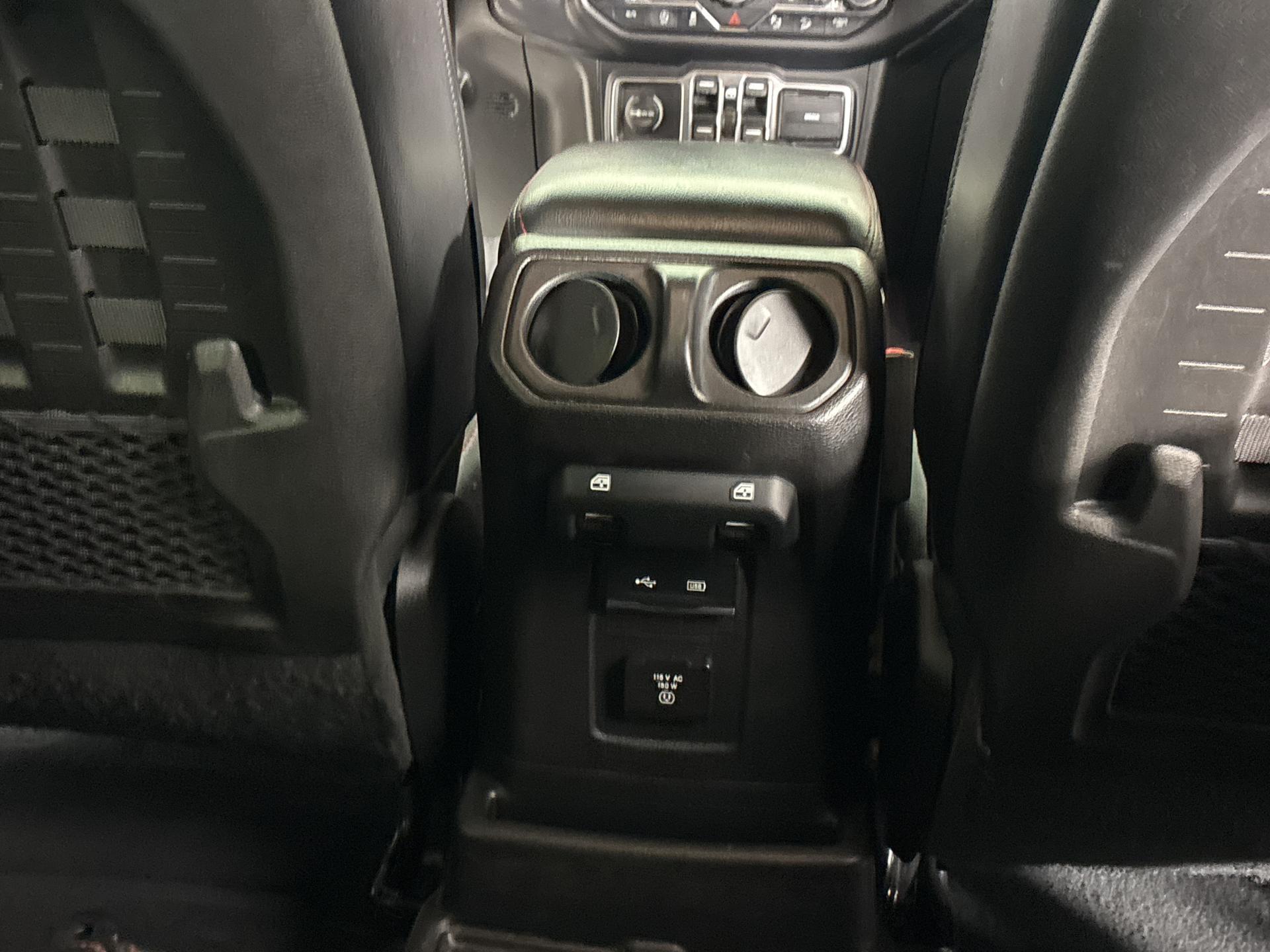 2019 Jeep Wrangler Unlimited Rubicon photo 16