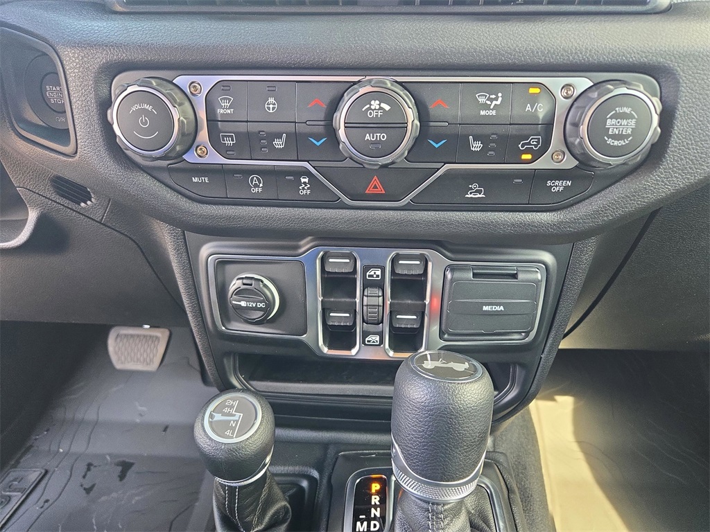 2025 Jeep Wrangler Sport S photo 9