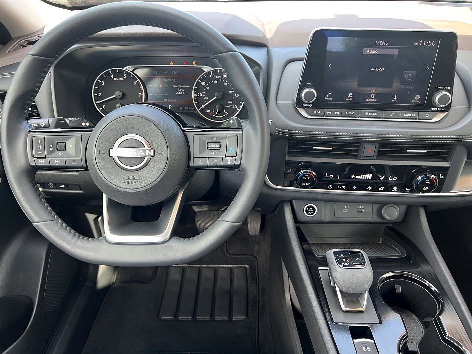2023 Nissan Rogue SV photo 16