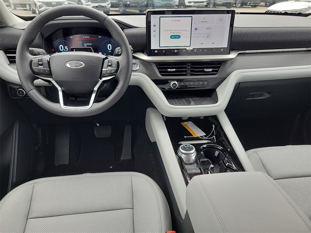 2025 Ford Explorer Platinum photo 10
