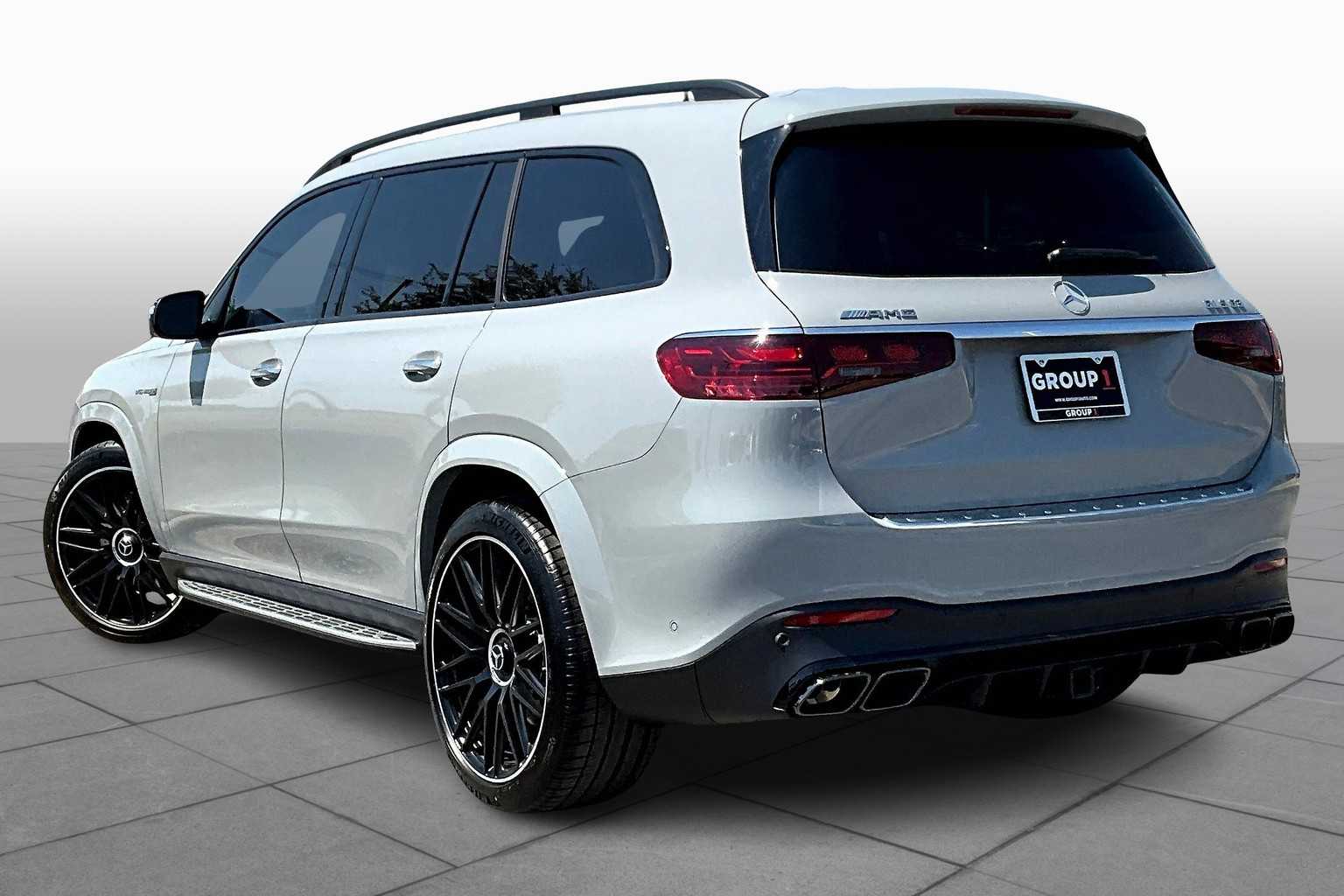 2025 Mercedes Benz GLS AMG 63 4MATIC photo 4