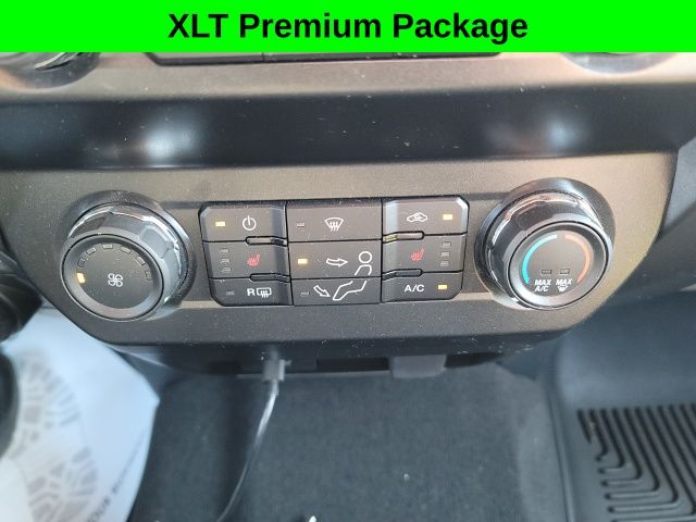 2022 Ford F-350 XLT photo 16