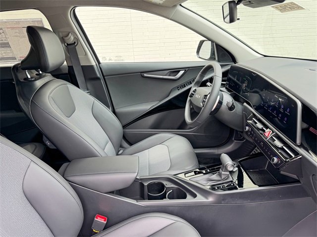 2025 Kia Niro EX Touring photo 20
