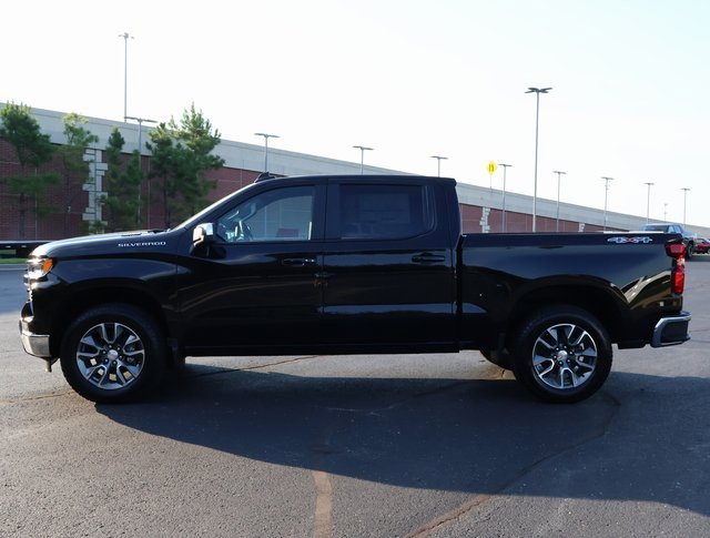 2025 Chevrolet Silverado 1500 LT photo 26