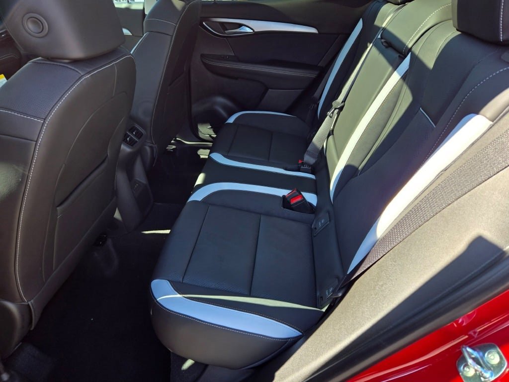 2025 Buick Envision Sport Touring photo 12