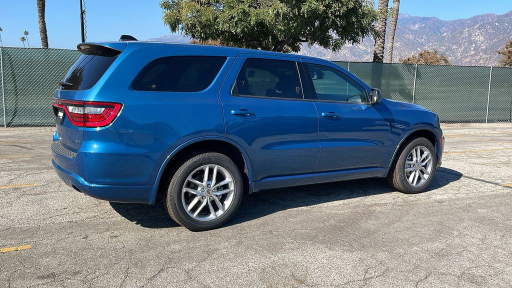 2024 Dodge Durango GT photo 2