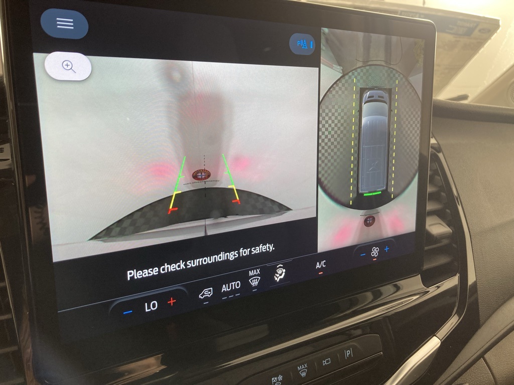 2025 Ford Transit Cargo Van photo 4