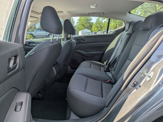 2025 Nissan Altima SV photo 6