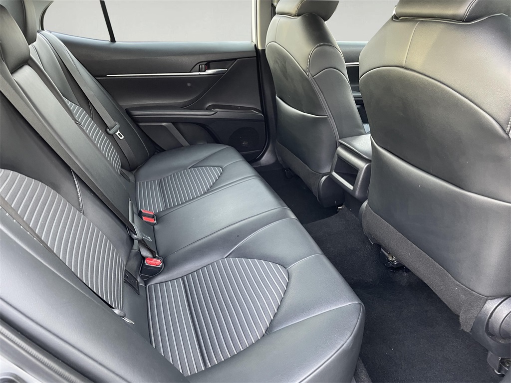 2023 Toyota Camry SE photo 11