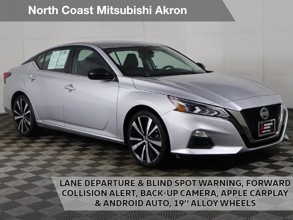 2022 Nissan Altima SR