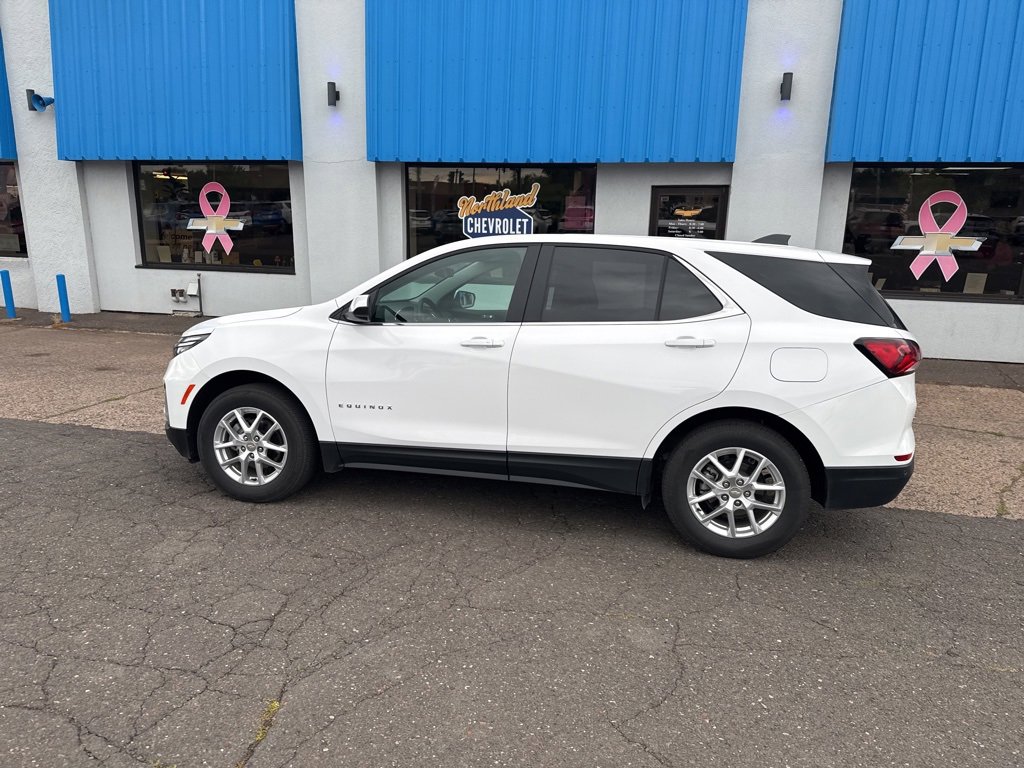 2024 Chevrolet Equinox LT photo 11