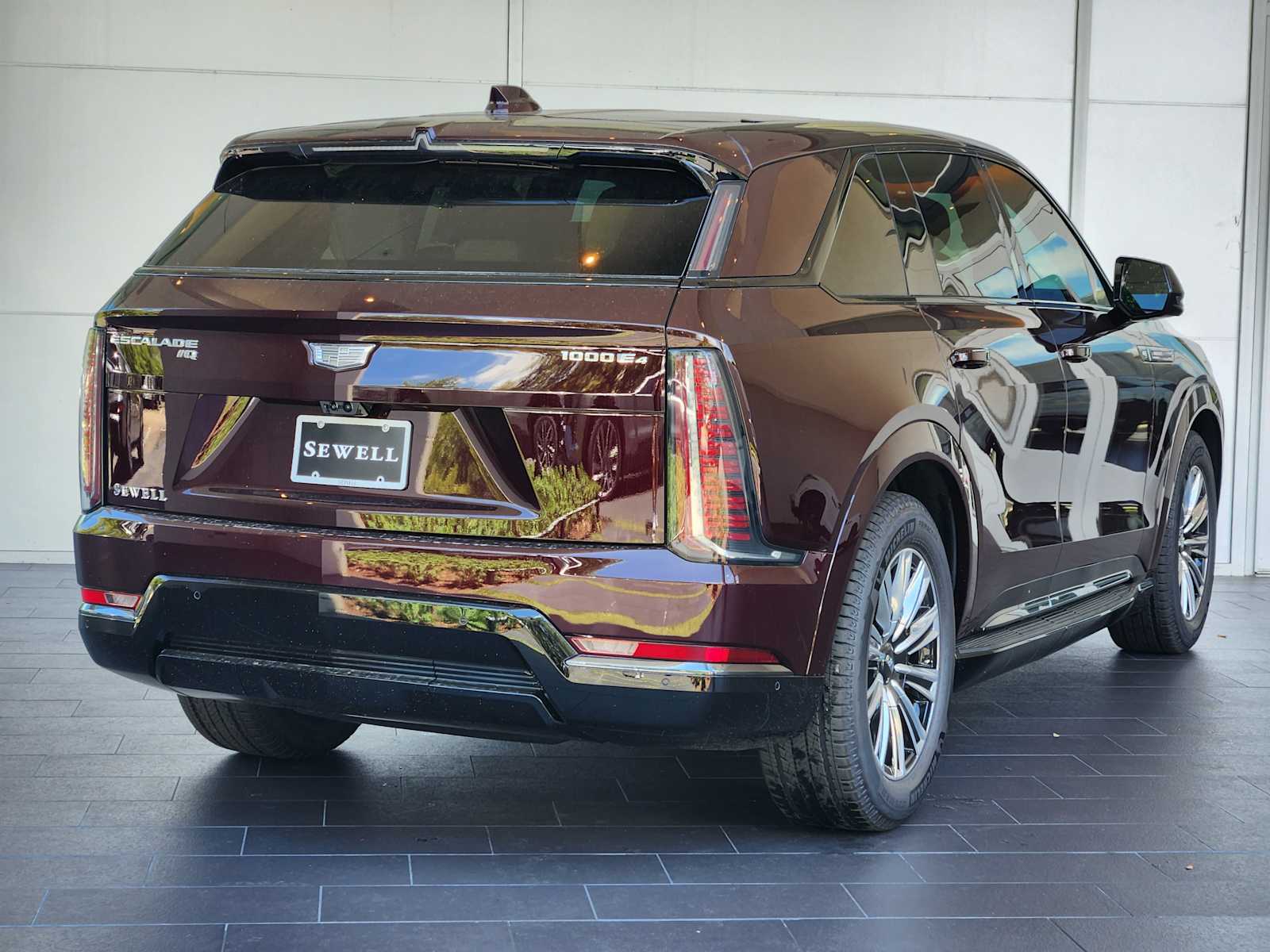 2026 Cadillac Escalade IQ Sport photo 3