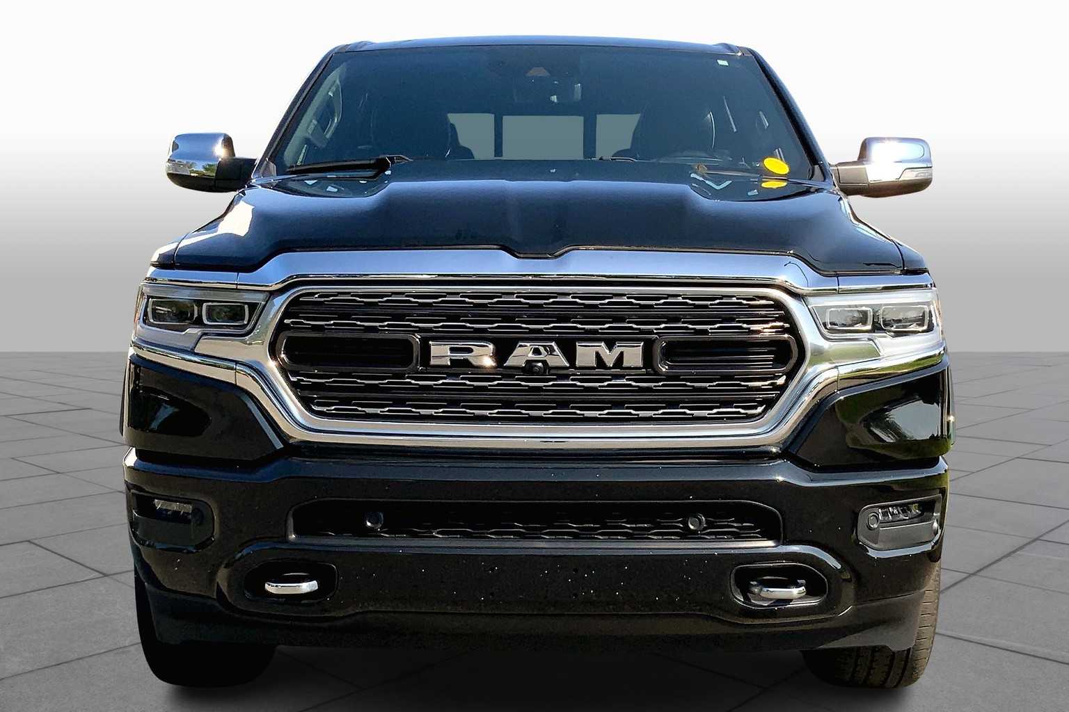 2022 Ram 1500 Limited photo 3