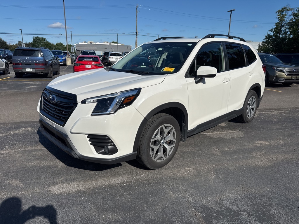 2022 Subaru Forester Premium photo 5