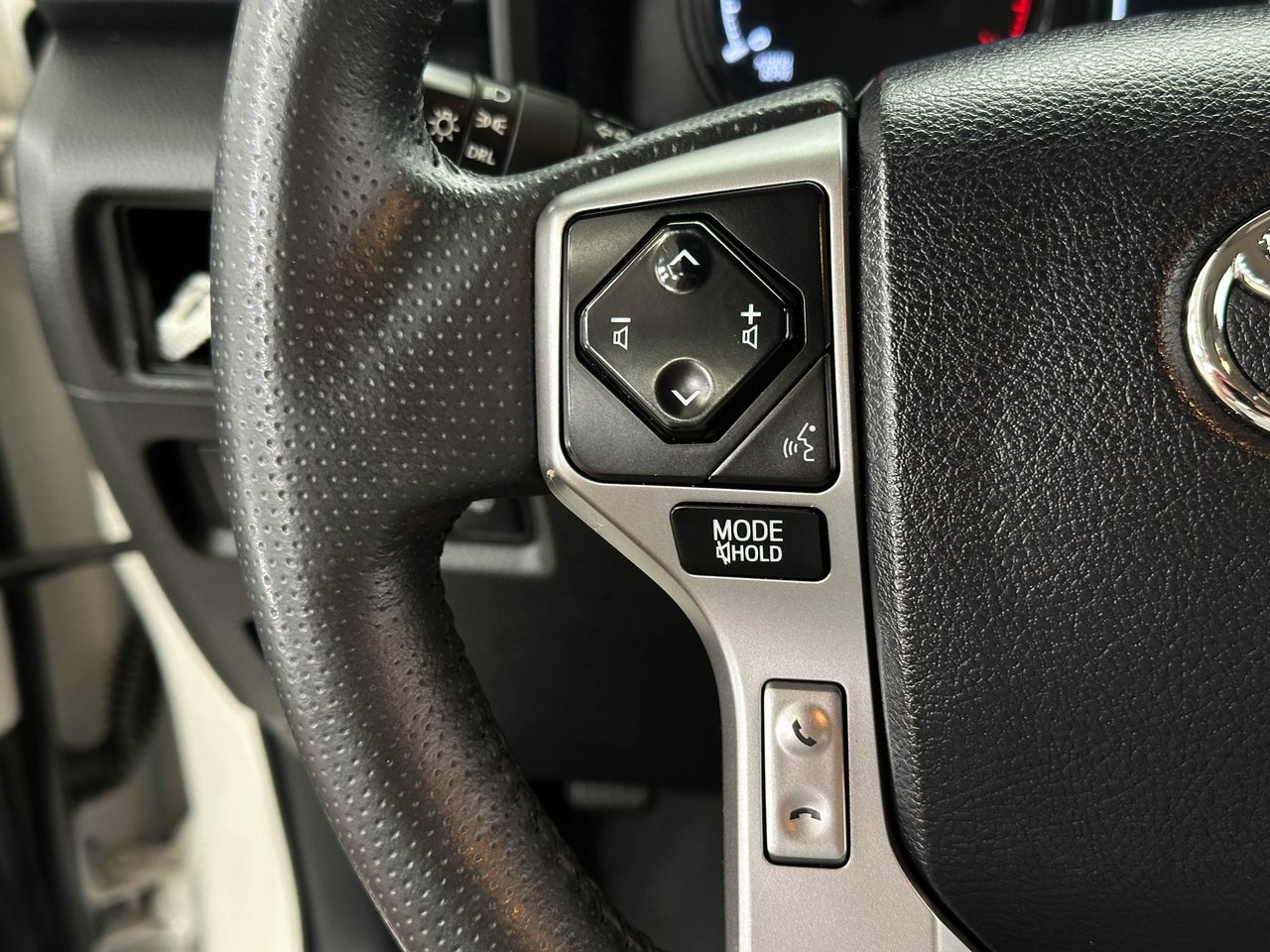 2022 Toyota 4Runner Trail photo 19