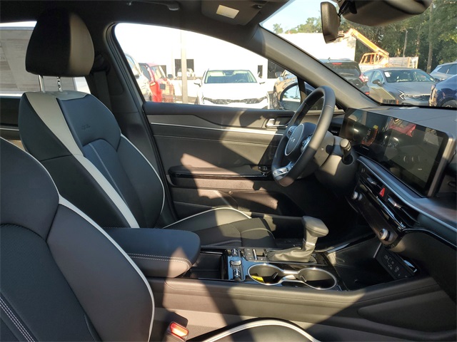 2026 Kia K5 GT-Line photo 32