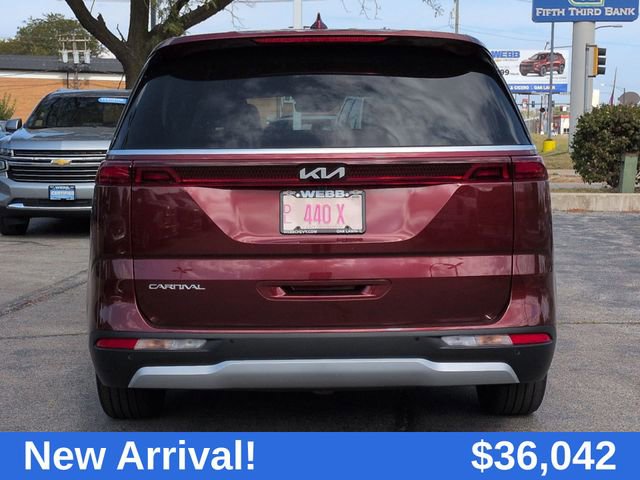 2023 Kia Carnival EX photo 3