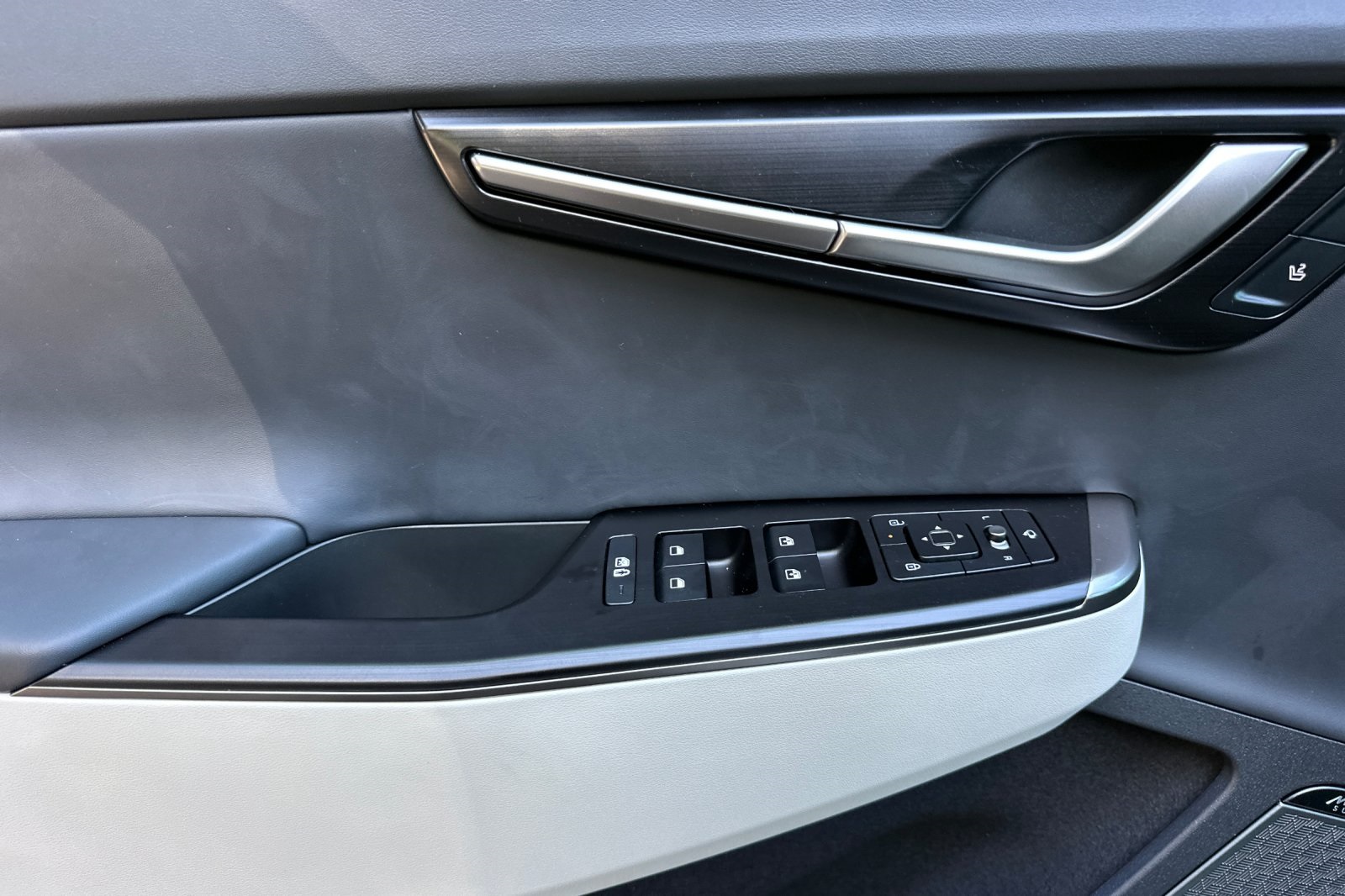 2025 Kia EV6 GT-Line photo 7