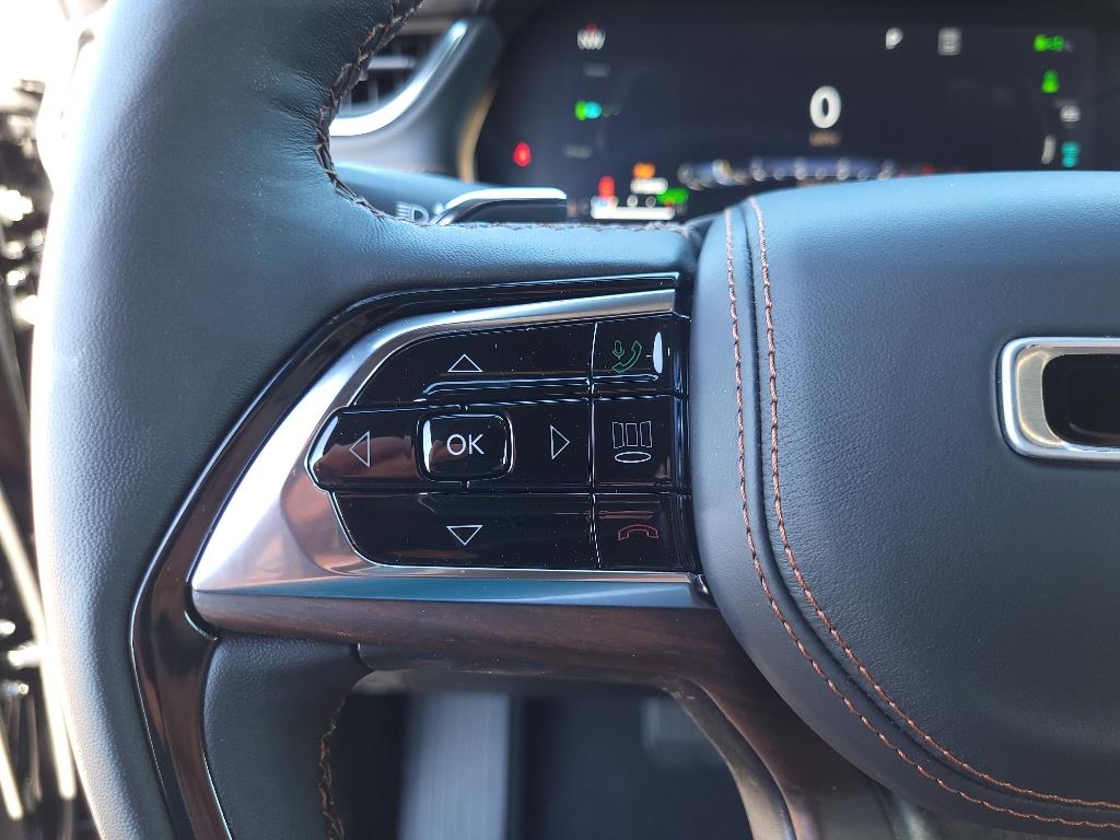 2024 Jeep Cherokee Summit photo 15
