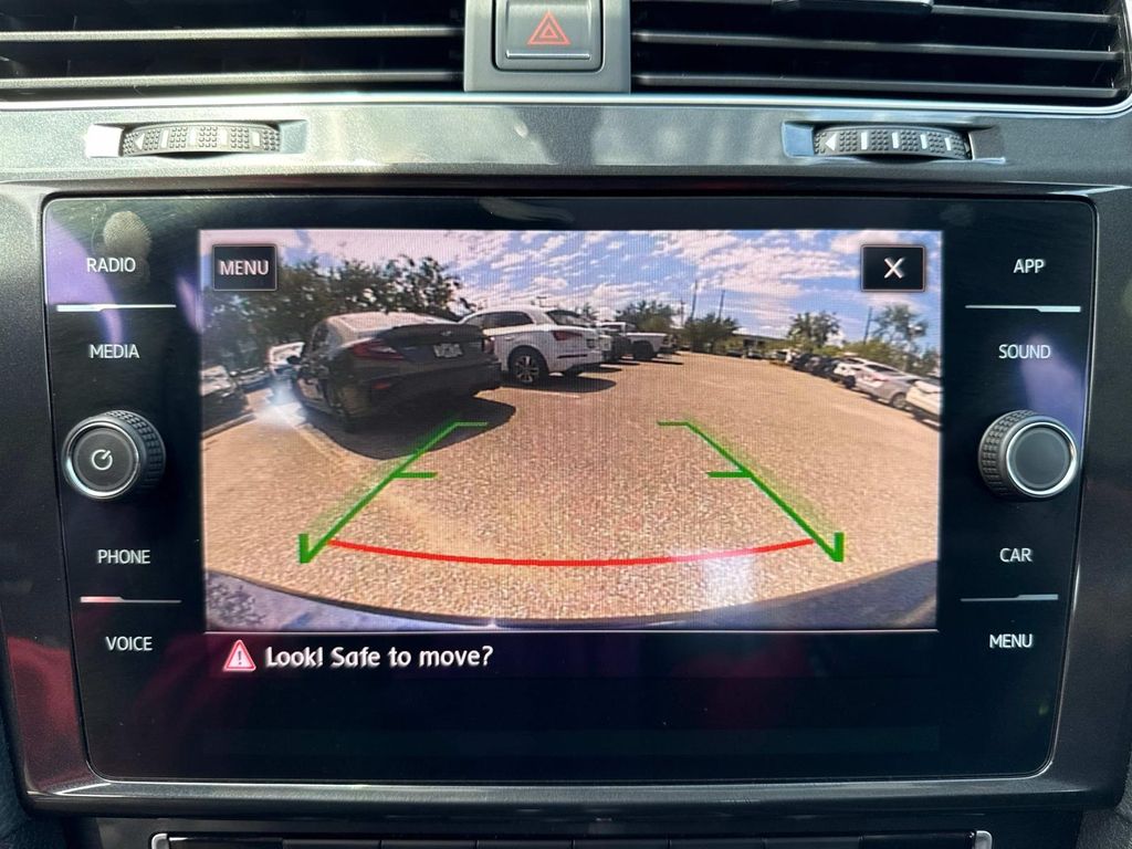 2018 Volkswagen Golf TSI SE photo 27