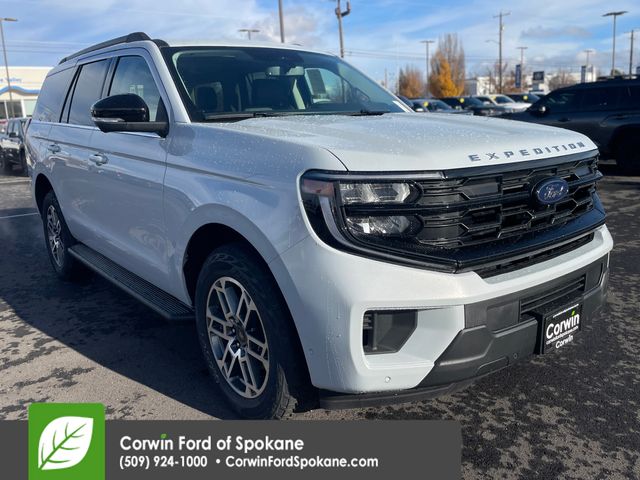 2025 Ford Expedition Active's photo