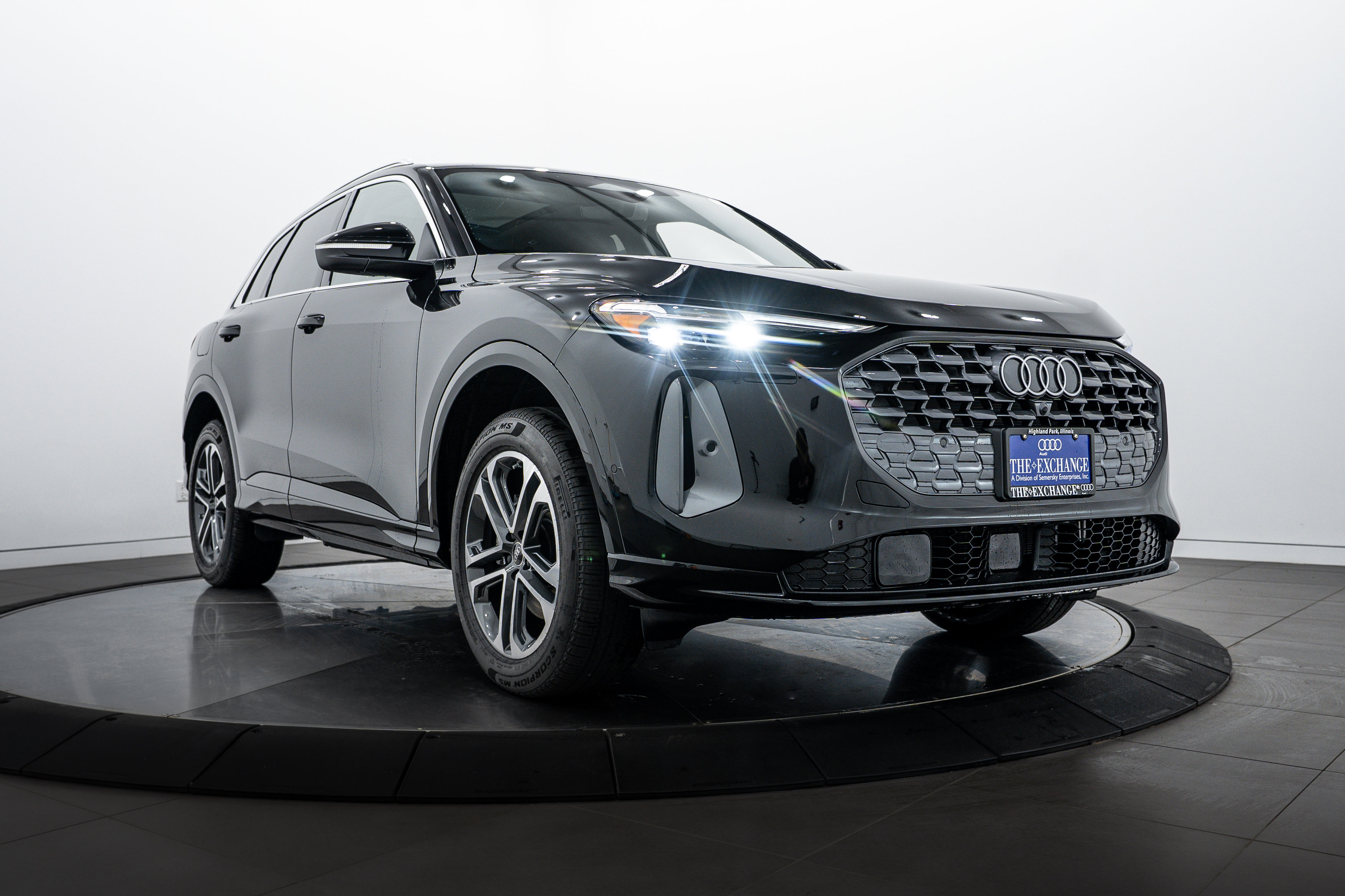 2025 Audi New Q5 Premium Plus's photo