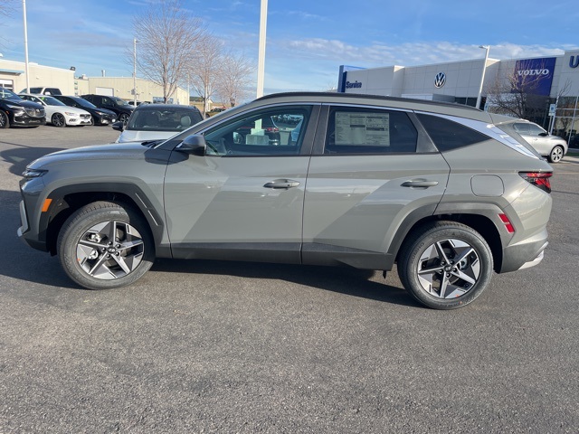 2026 Hyundai Tucson SEL photo 2