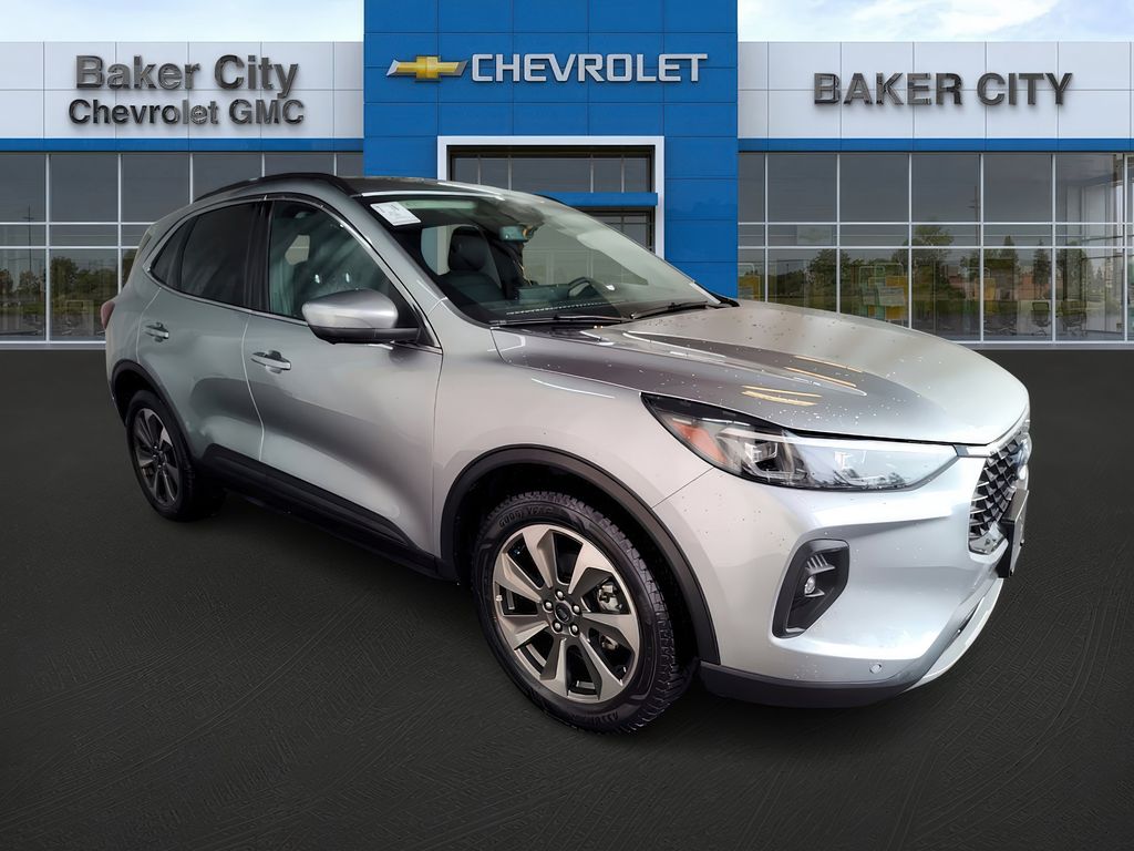 2024 Ford Escape Platinum