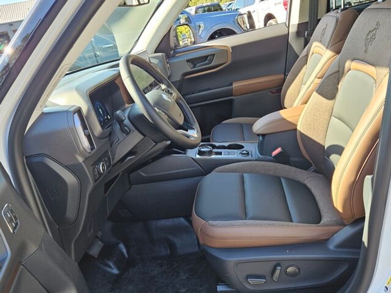 2025 Ford Bronco Sport Outer Banks photo 3