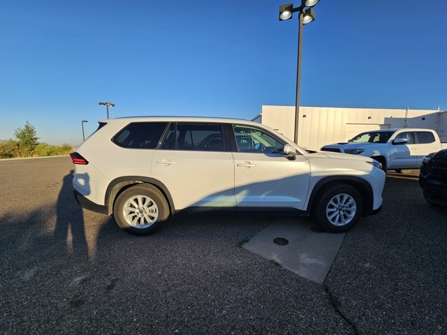 2024 Toyota Highlander Hybrid XLE photo 4