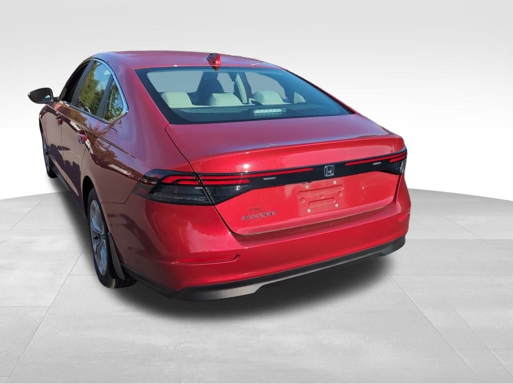 2023 Honda Accord LX photo 5