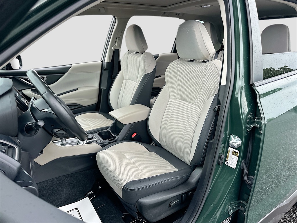 2024 Subaru Forester Premium Base photo 20