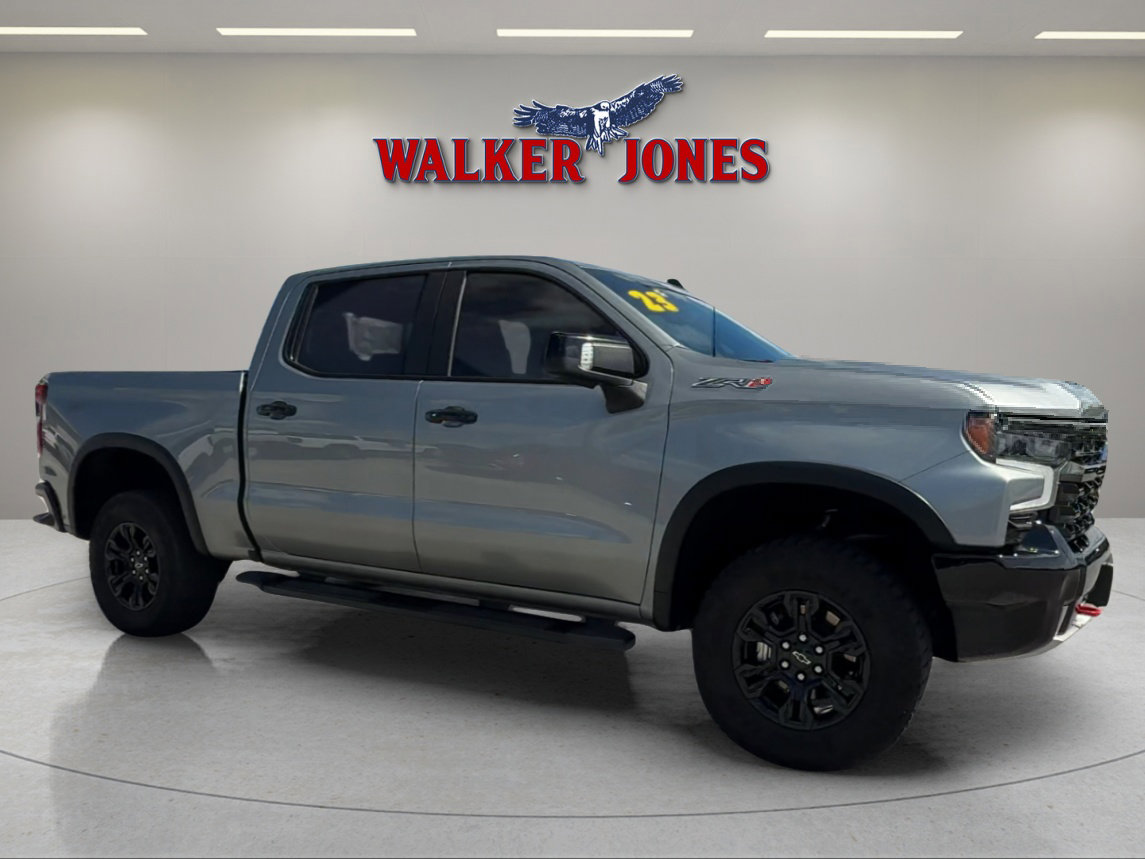 2023 Chevrolet Silverado 1500 ZR2's photo