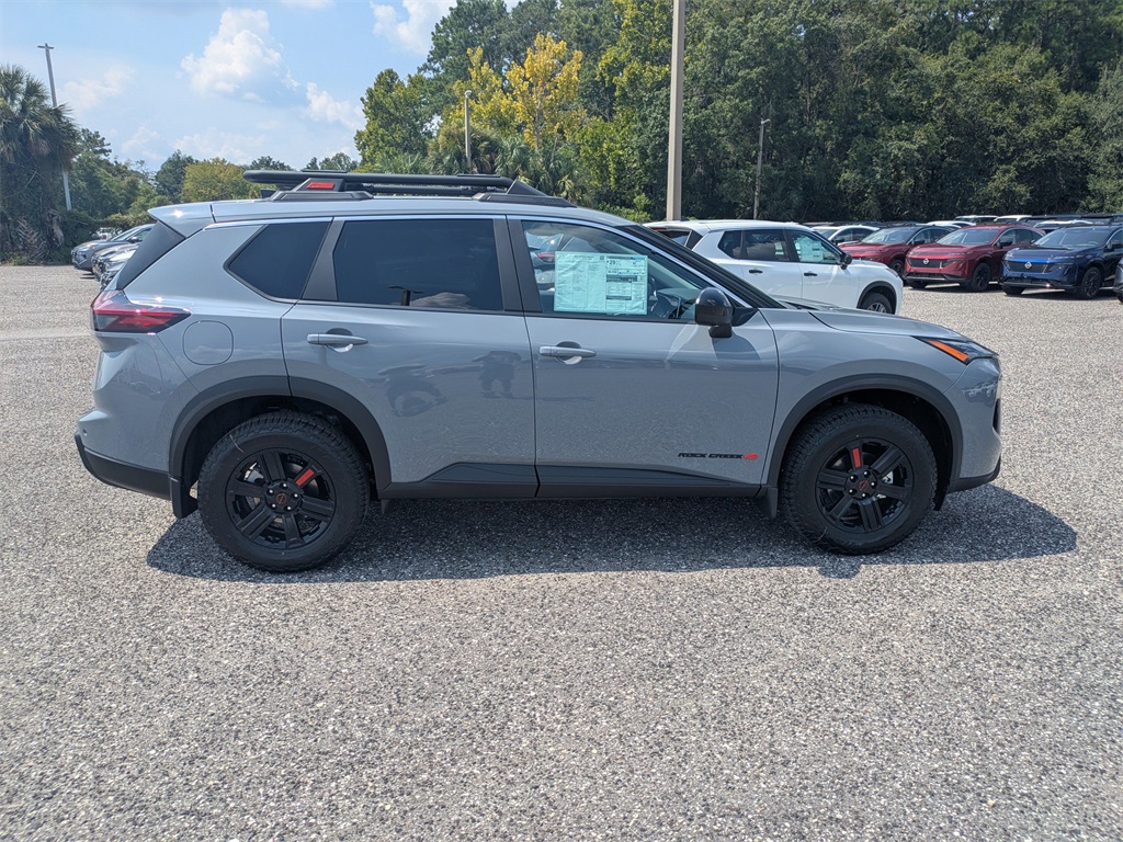 2026 Nissan Rogue SV photo 2