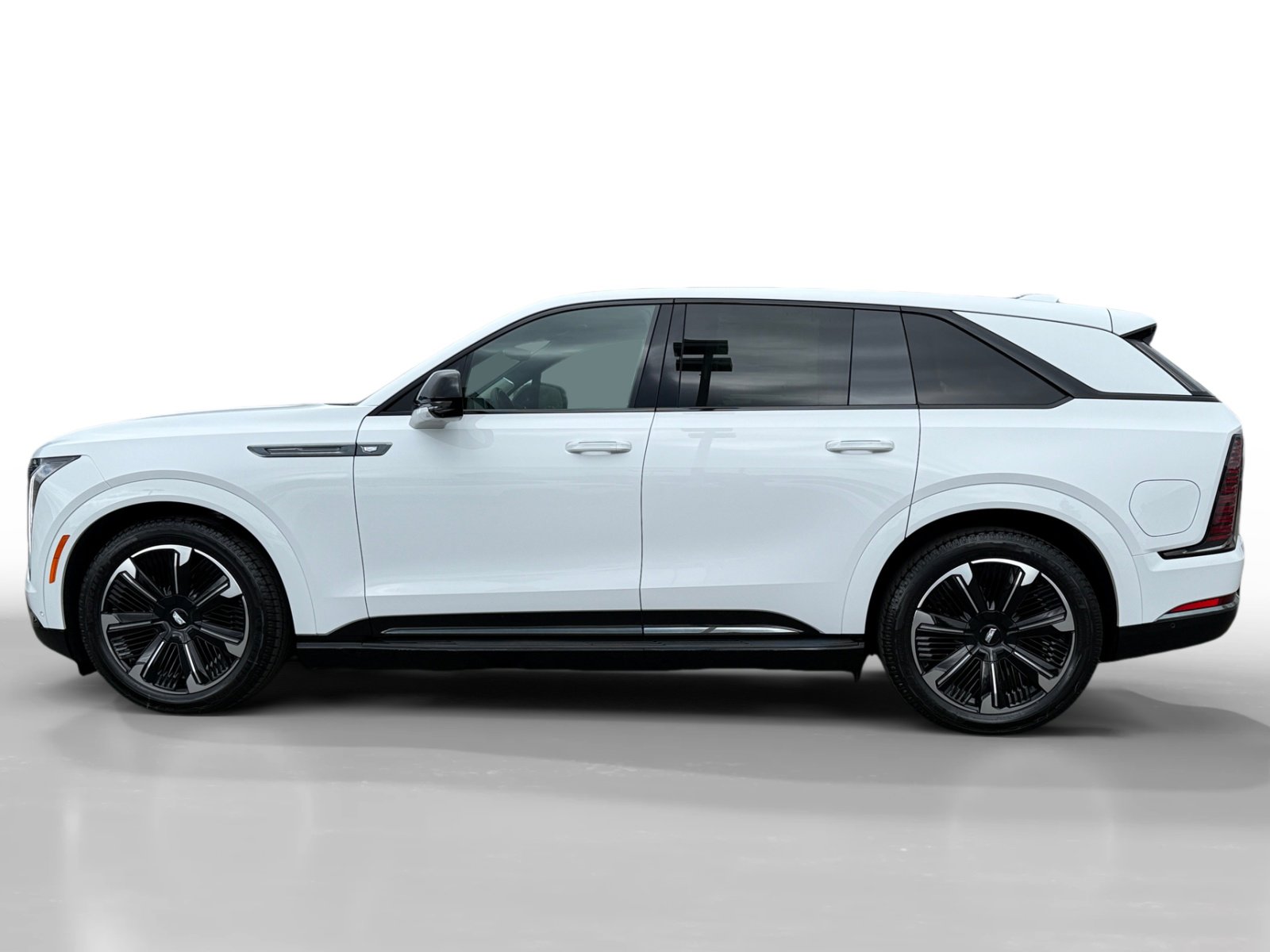 2025 Cadillac Escalade IQ Sport photo 2