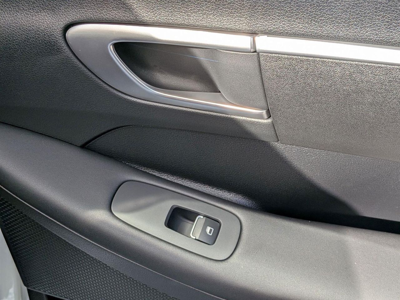 2025 Hyundai Sonata SE photo 28