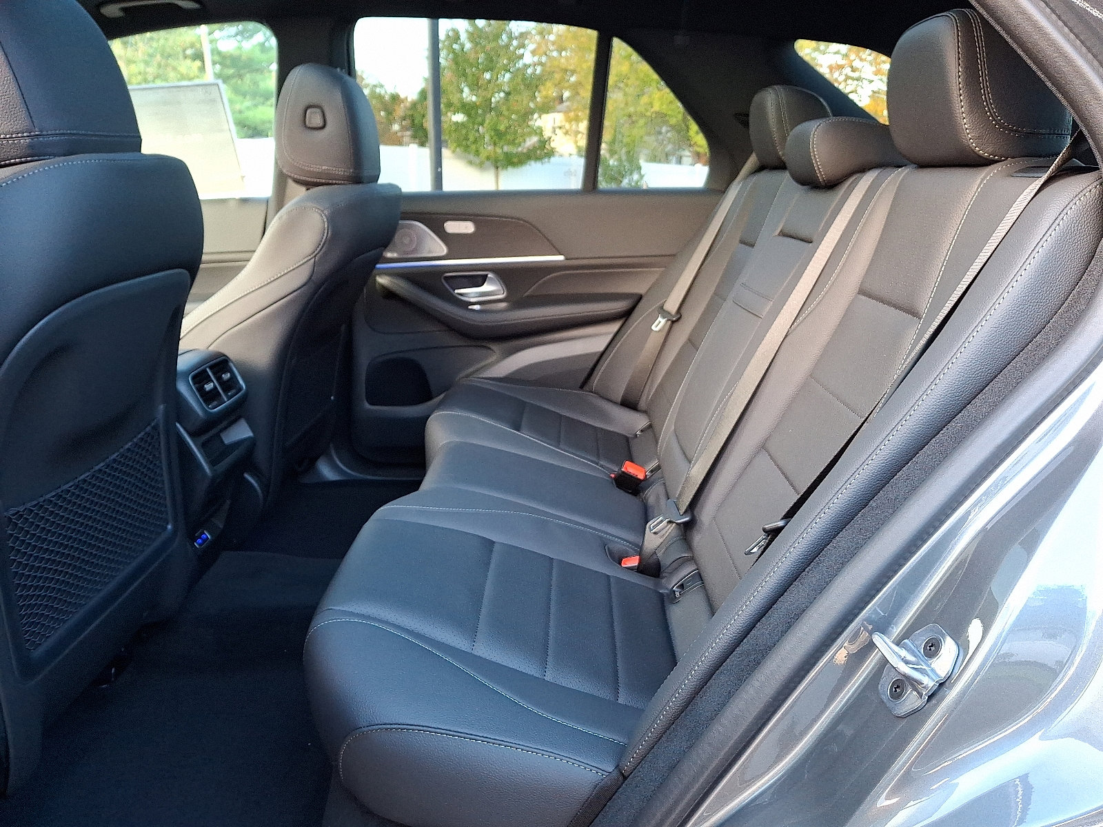 2026 Mercedes Benz GLE 350 4MATIC photo 4