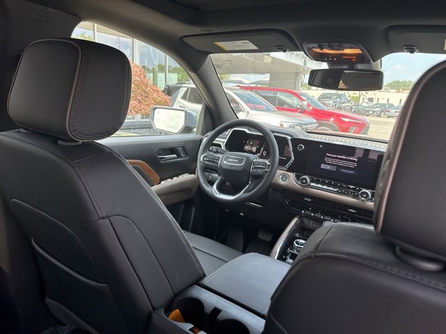 2025 Gmc Canyon Denali photo 32