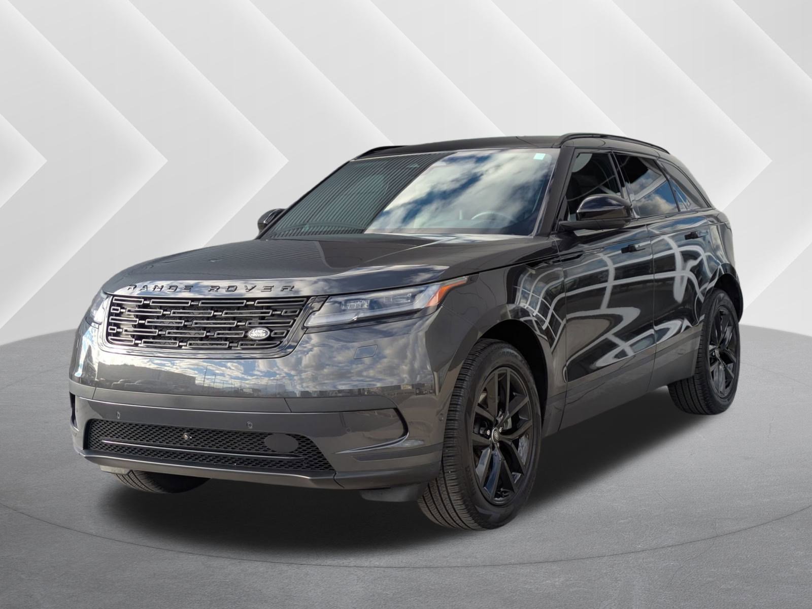 2025 Land Rover Range Rover Velar S's photo