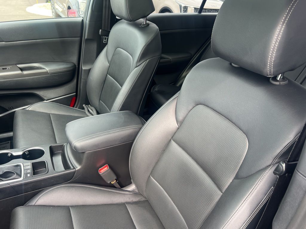 2020 Kia Sportage S photo 5