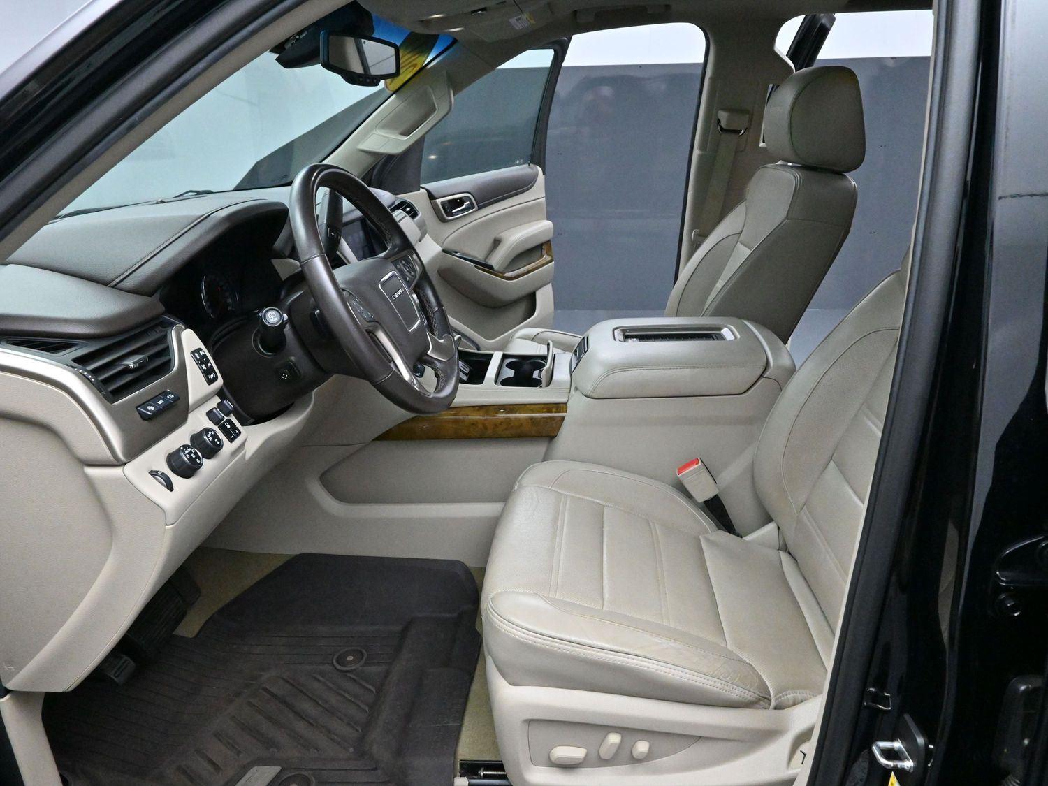 2017 Gmc Yukon Denali photo 12