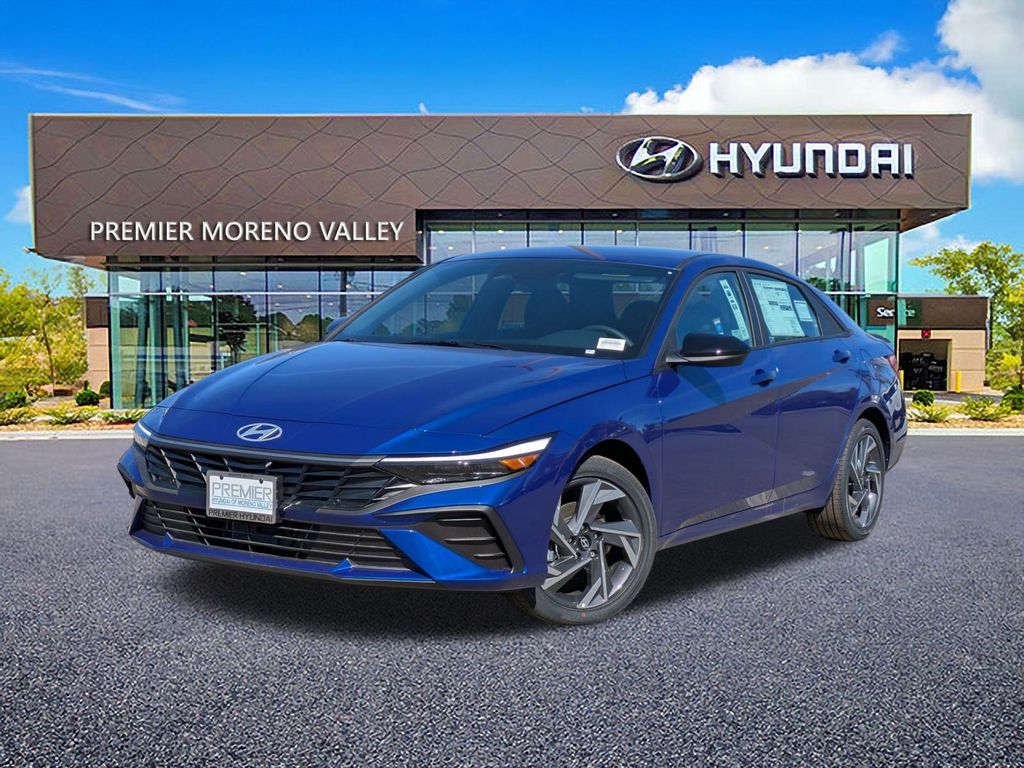 2025 Hyundai Elantra Blue's photo