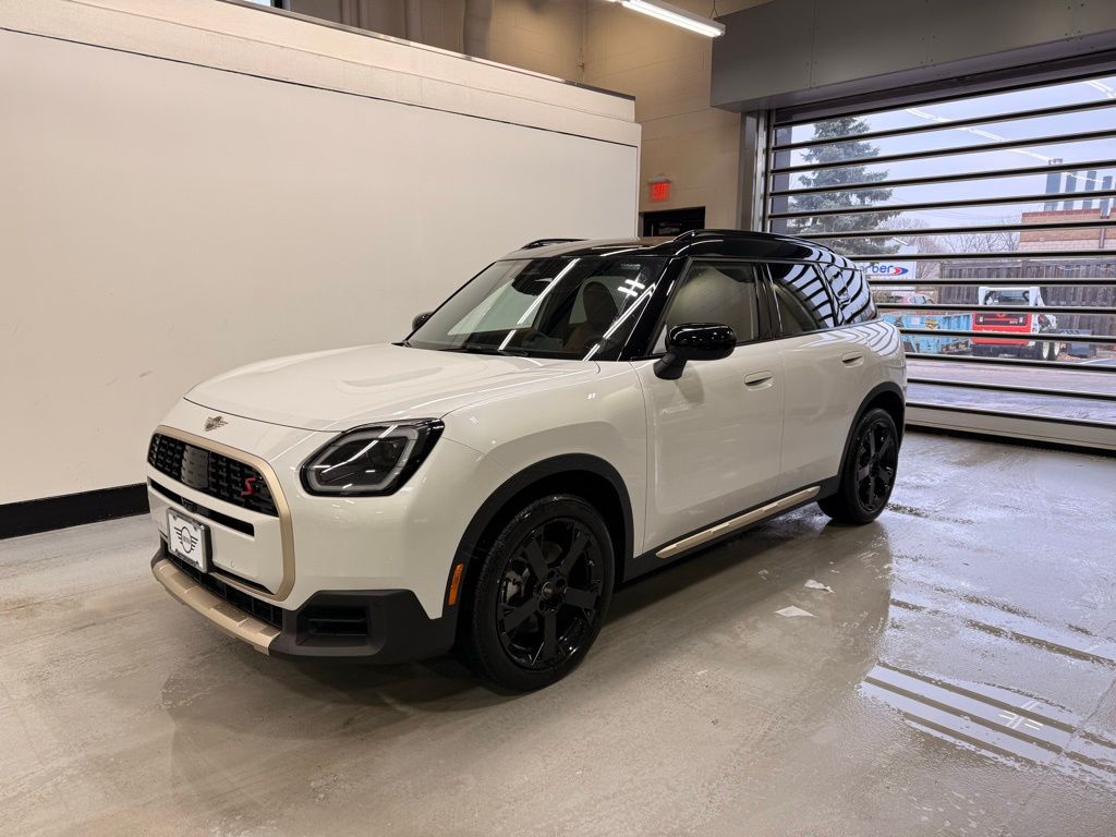 2026 MINI Countryman S's photo