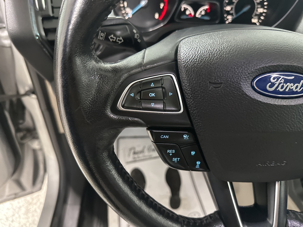 2019 Ford Escape Titanium photo 15