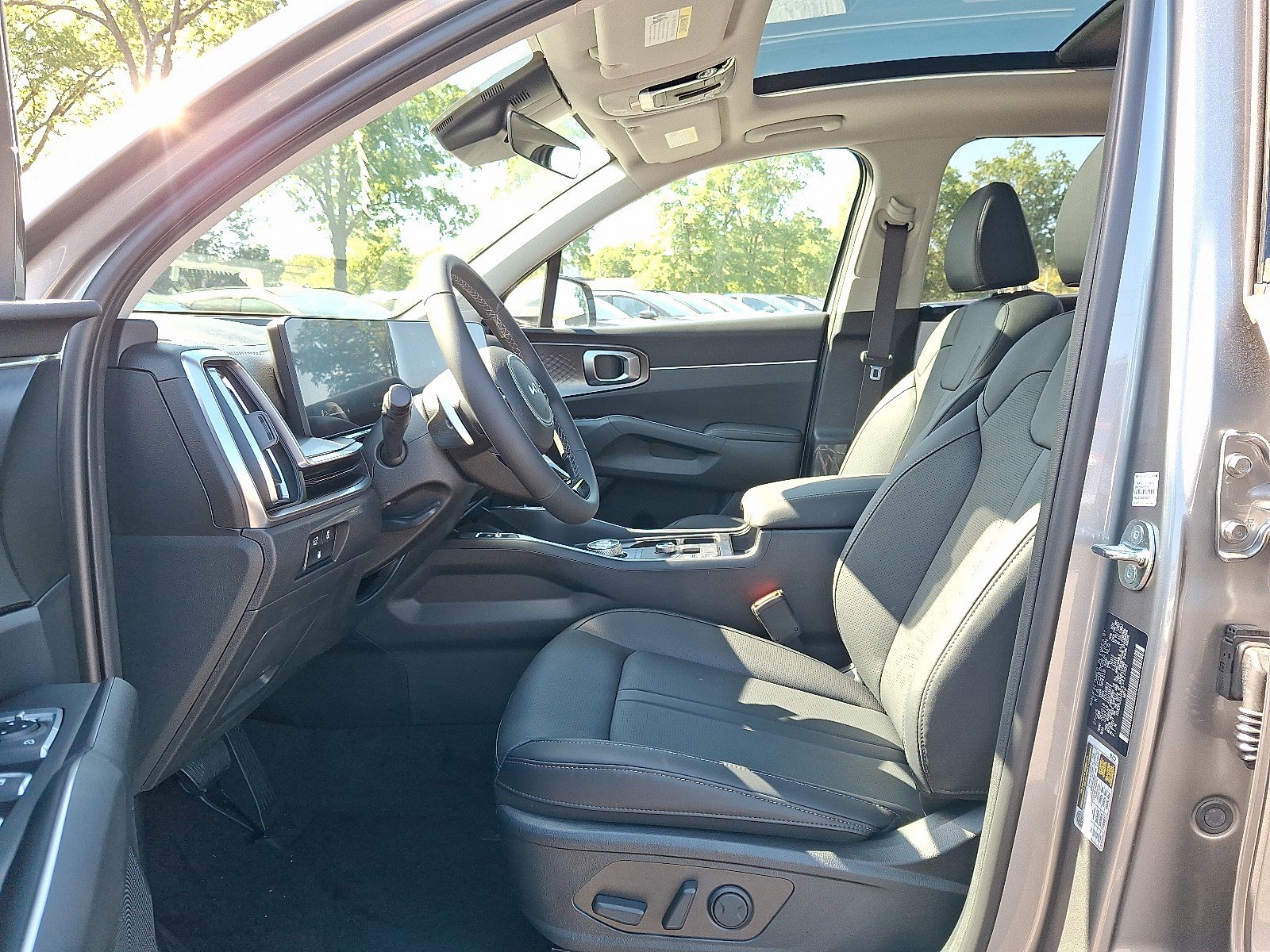 2025 Kia Sorento Plug-In Hybrid EX photo 7