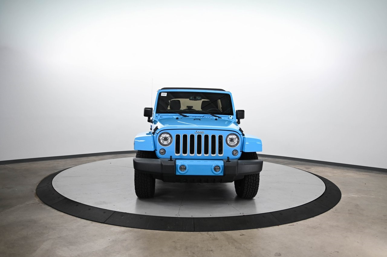2018 Jeep Wrangler Unlimited Sahara photo 2