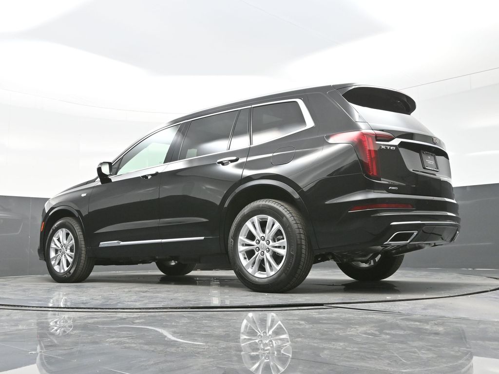 2025 Cadillac XT6 Luxury photo 23